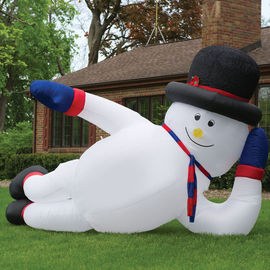 Ογκώδης διογκώσιμος διαφημιστικός ξαπλώνοντας χιονάνθρωπος Comercial ατόμων