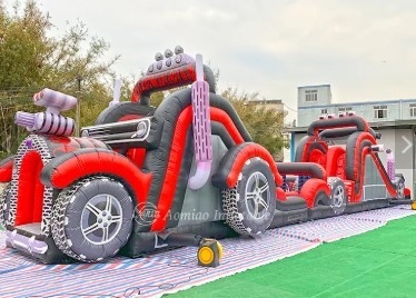 Φουσκωτό γήπεδο εμπόδια πρόκλησης 0,55 mm PVC Bounce House Race Car