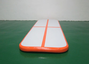 Ο πορτοκαλής μικρός εξοπλισμός γυμναστικής 3m/10ft πέφτει το διογκώσιμο σύνολο διαδρομής αέρα διαδρομής