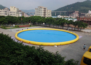 Προσαρμοσμένη πισίνα οικογενειακών μεγάλη διογκώσιμη κήπων για το χτύπημα - επάνω ποτίστε το πάρκο