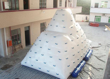 Γιγαντιαίο διογκώσιμο επιπλέον παγόβουνο παιχνιδιών νερού παγόβουνων που αναρριχείται στον τοίχο με EN14960
