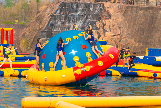 Προσαρμοσμένο PVC πλωτό Aqua Park καθορισμένο για πισίνα