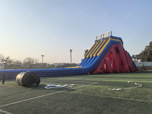Εμπορικού Βαθμού 65x18x15m Κόκκινη Προσαρμοσμένη Φουσκωτή Τσουλήθρα Νερού Γιγαντιαία Περιπέτειας Για Ενήλικες