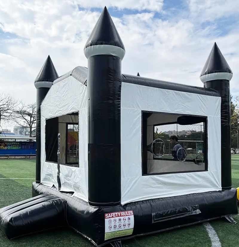 Εσωτερικό/εξωτερικό Μαύρο και Λευκό Tuxedo Bounce House Πυροβόλο υδατικό διαδρόμιο για πάρτι