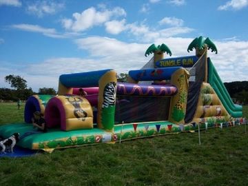 Τεράστια ζούγκλα Inflatables τρεξίματος EN14960 σειράς μαθημάτων εμποδίων παιδιών διογκώσιμη